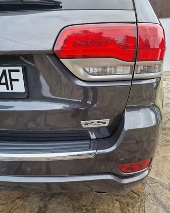Jeep Grand Cherokee cena 124000 przebieg: 236000, rok produkcji 2018 z Oświęcim małe 254